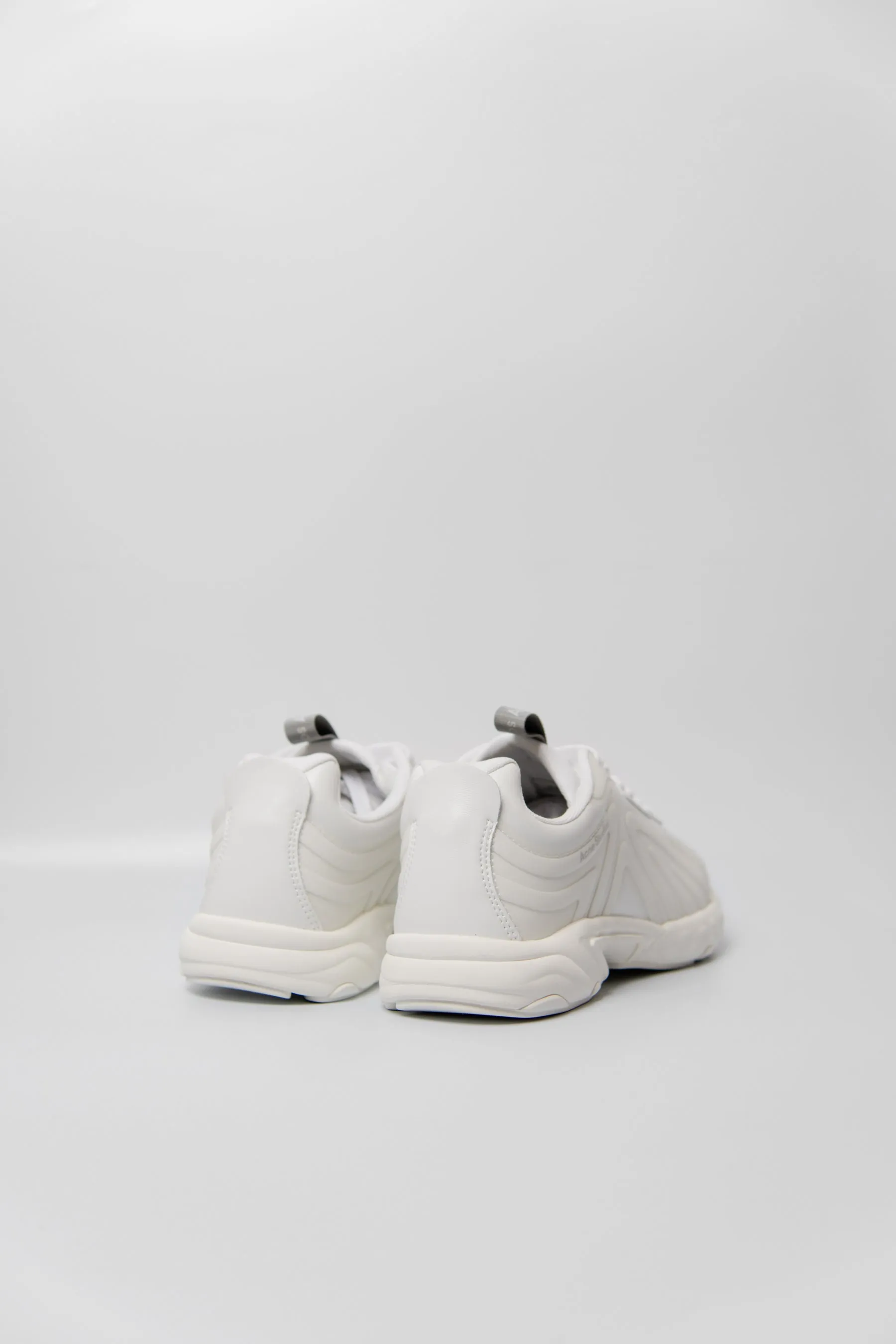 Low Top Sneaker White BD0139