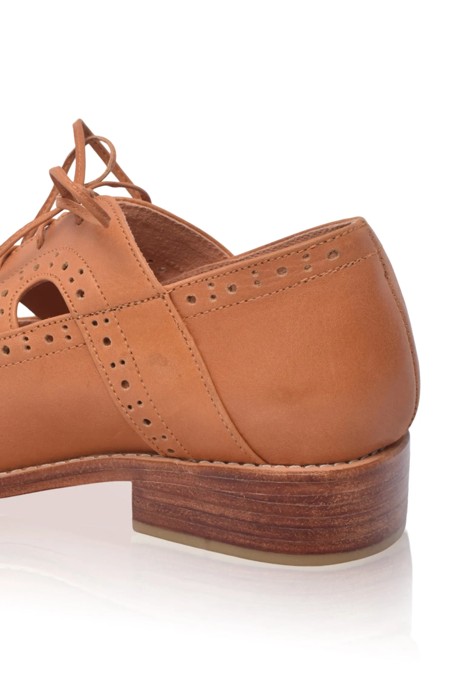 Scandinavia Leather Oxfords (*Sz. 4)