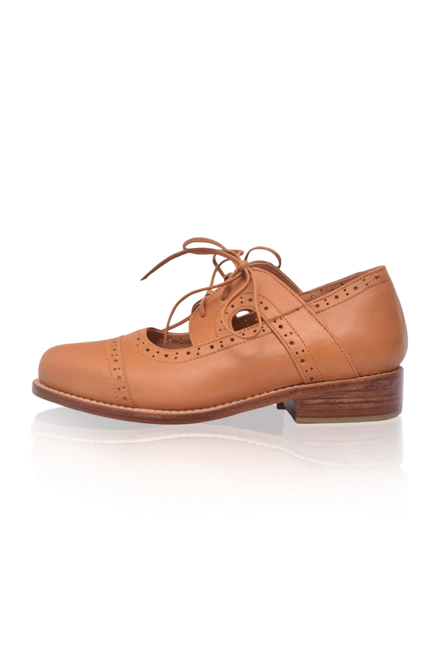 Scandinavia Leather Oxfords (*Sz. 4)