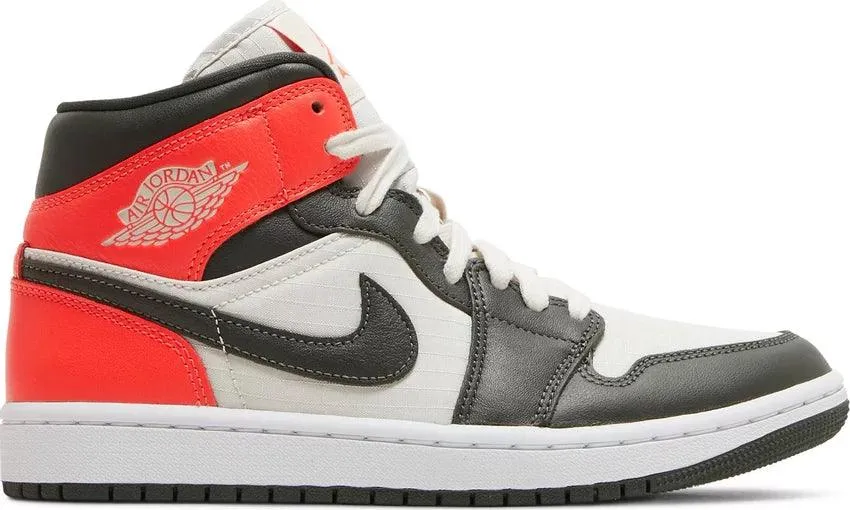 Wmns Air Jordan 1 Mid SE 'Newsprint'